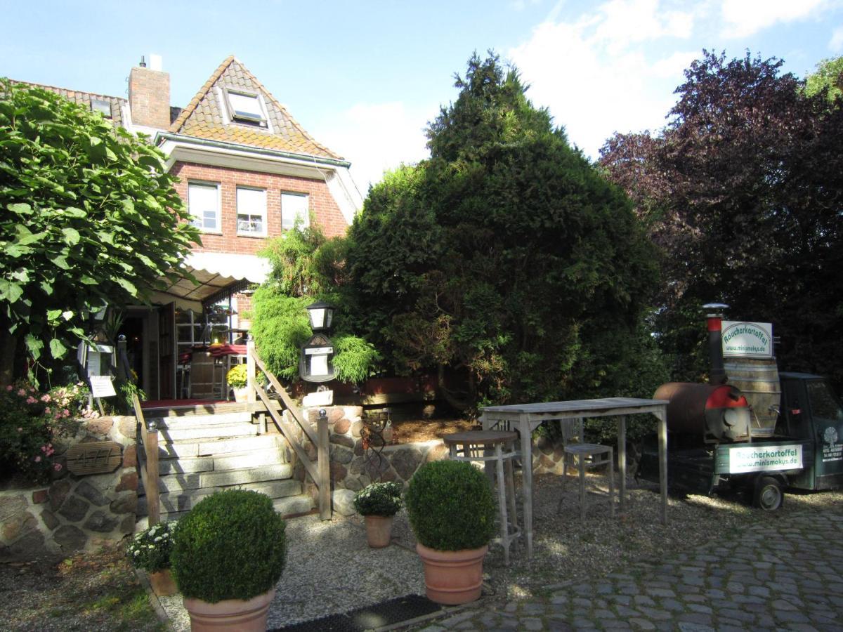 Zum Eichbaum Hotel Hamburg-Harburg Buitenkant foto